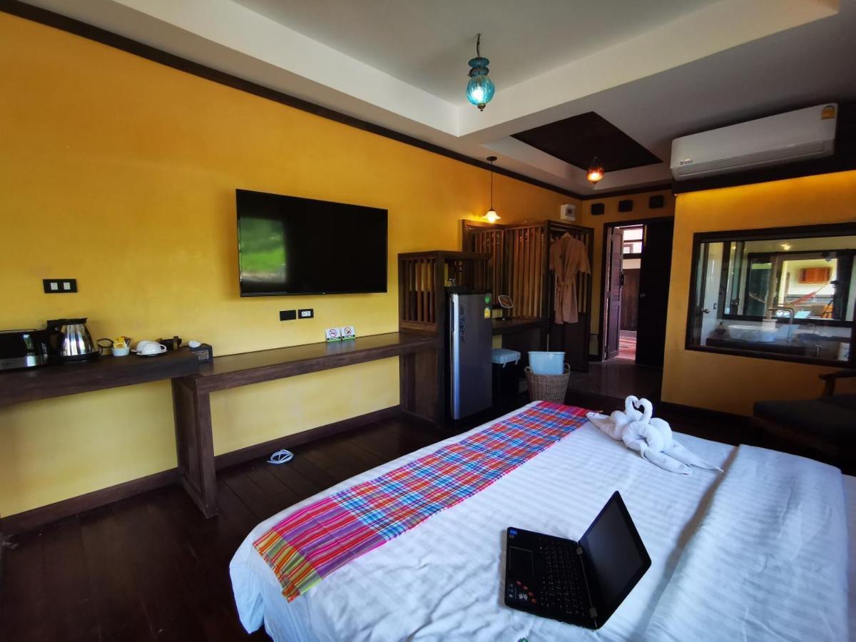 Hotel Relax House Lanta Old Town Ko Lanta Exterior foto